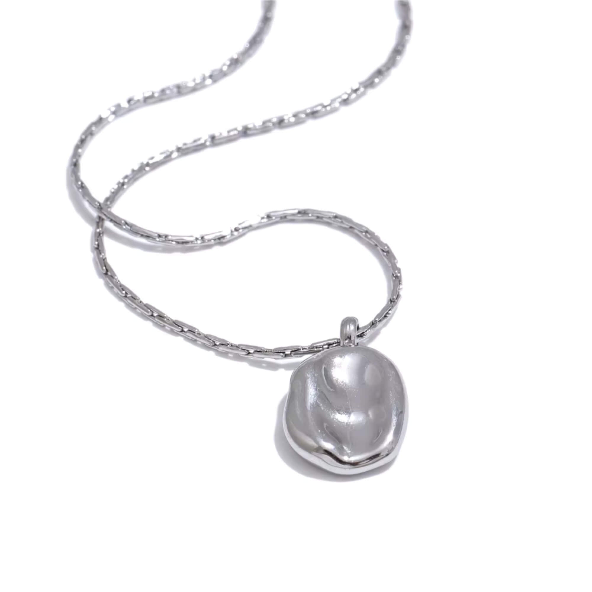 Talis Necklace